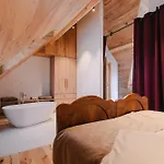 酒店 Pira 波斯托伊纳