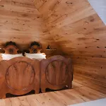 Отель Pira 4*