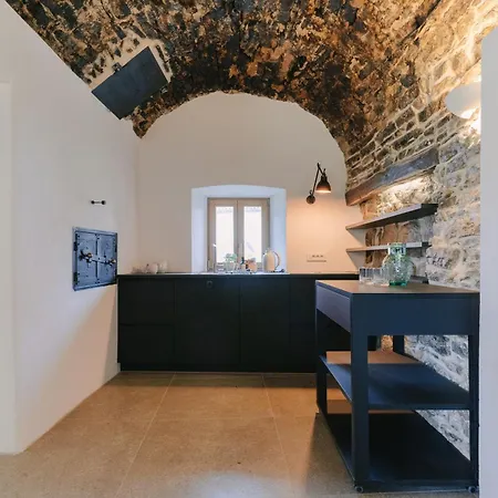 Pira Boutique 4* Postojna