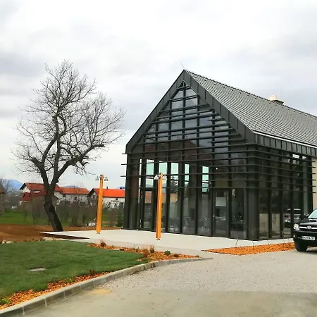 Pira Boutique Hotel