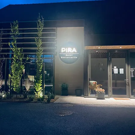 酒店 Pira Boutique 4*